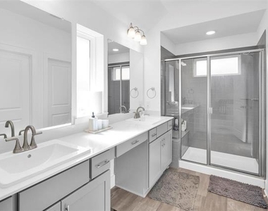 1220 Lady Mantle Way - Photo Thumbnail 21