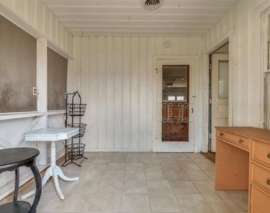 202 W Cherry Street - Photo Thumbnail 9