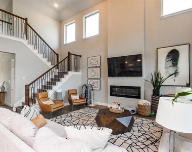 2516 Maidenhair Road - Photo Thumbnail 5