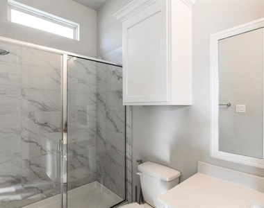2516 Maidenhair Road - Photo Thumbnail 21