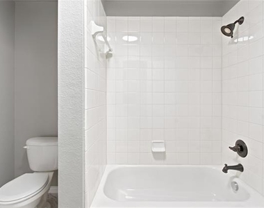 362 Spring Meadow Drive - Photo Thumbnail 28