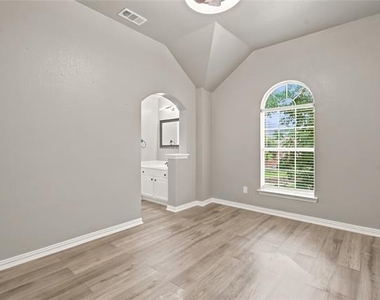 362 Spring Meadow Drive - Photo Thumbnail 30