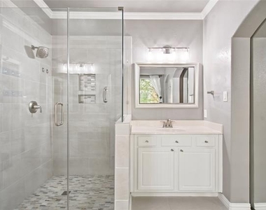 362 Spring Meadow Drive - Photo Thumbnail 18