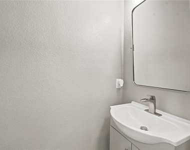 362 Spring Meadow Drive - Photo Thumbnail 21