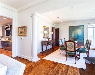 2525 N Pearl Street - Photo Thumbnail 7