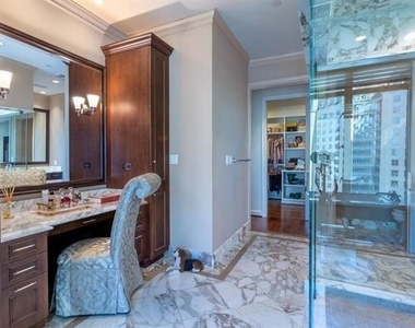 2525 N Pearl Street - Photo Thumbnail 19