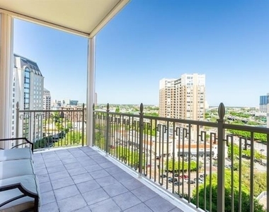 2525 N Pearl Street - Photo Thumbnail 30