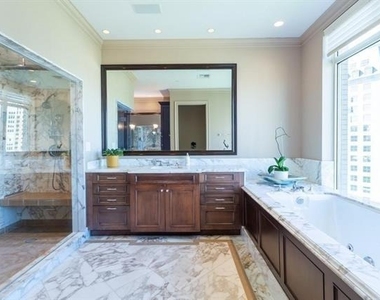2525 N Pearl Street - Photo Thumbnail 20