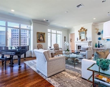 2525 N Pearl Street - Photo Thumbnail 1