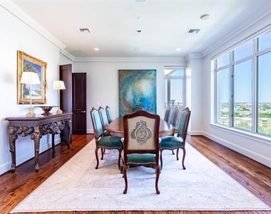 2525 N Pearl Street - Photo Thumbnail 10