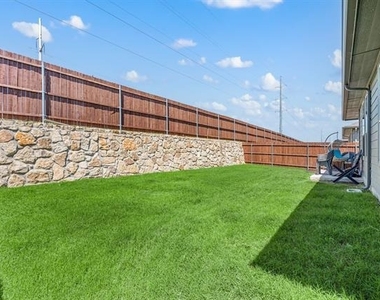 1217 Southwark Drive - Photo Thumbnail 25