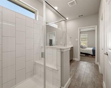 1217 Southwark Drive - Photo Thumbnail 8
