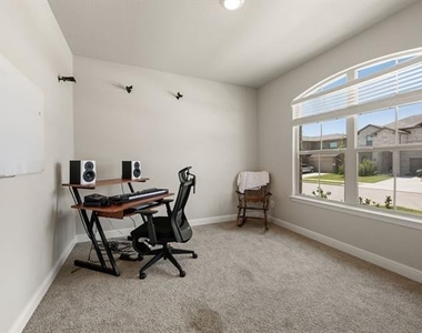 1217 Southwark Drive - Photo Thumbnail 20