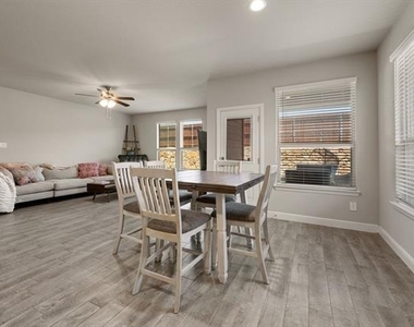 1217 Southwark Drive - Photo Thumbnail 15