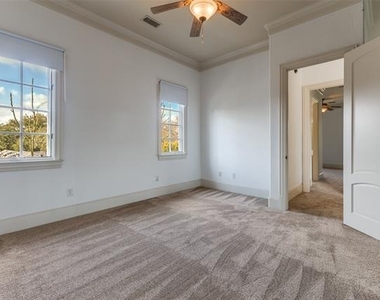 6416 Dykes Way - Photo Thumbnail 11