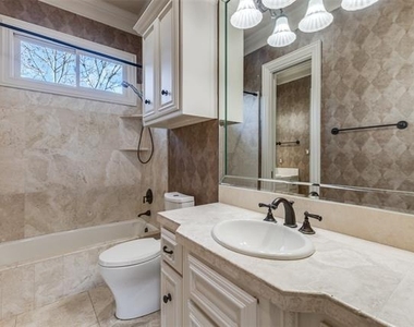 6416 Dykes Way - Photo Thumbnail 8