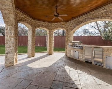 6416 Dykes Way - Photo Thumbnail 4