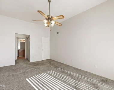 1331 W Baseline Road - Photo Thumbnail 11