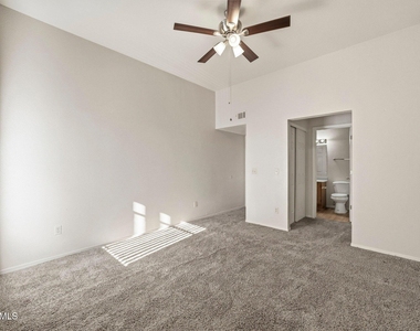 1331 W Baseline Road - Photo Thumbnail 16