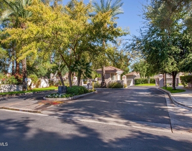 7771 E Foxmore Lane - Photo Thumbnail 24