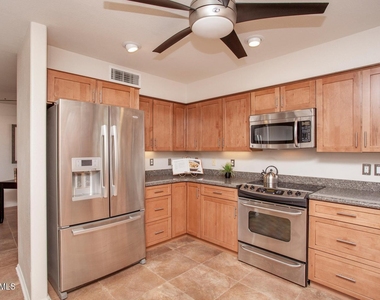 7771 E Foxmore Lane - Photo Thumbnail 6