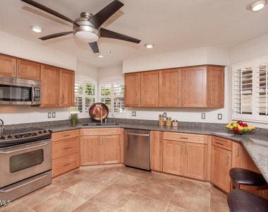 7771 E Foxmore Lane - Photo Thumbnail 7