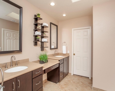 7771 E Foxmore Lane - Photo Thumbnail 18
