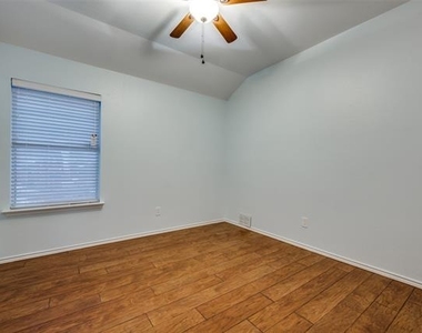 1617 Redwood Drive - Photo Thumbnail 20