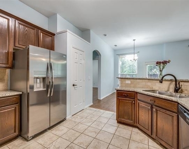 1617 Redwood Drive - Photo Thumbnail 13