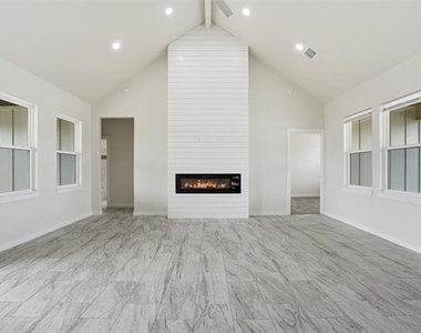 532 Highview Court - Photo Thumbnail 7
