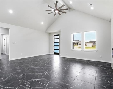 544 Highview Court - Photo Thumbnail 8