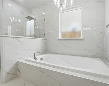 544 Highview Court - Photo Thumbnail 24