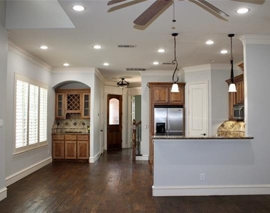 5151 Miller Avenue - Photo Thumbnail 2