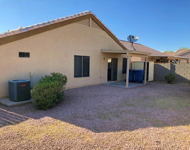 1719 S Pinto Drive - Photo Thumbnail 24
