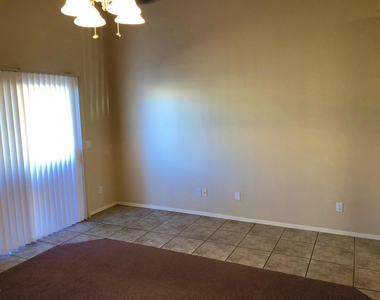 1719 S Pinto Drive - Photo Thumbnail 10
