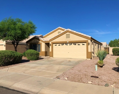1719 S Pinto Drive - Photo Thumbnail 2