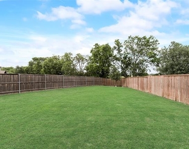 5805 Fuder Drive - Photo Thumbnail 16