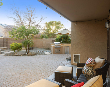 16671 W Rimrock Street - Photo Thumbnail 7