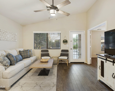 16671 W Rimrock Street - Photo Thumbnail 12