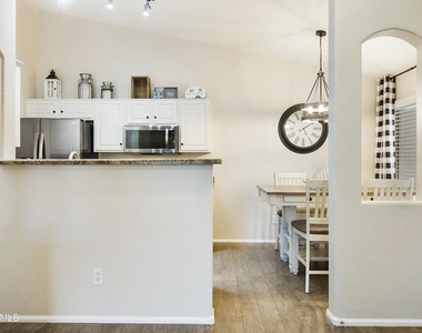 16671 W Rimrock Street - Photo Thumbnail 15