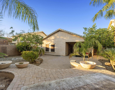 16671 W Rimrock Street - Photo Thumbnail 6