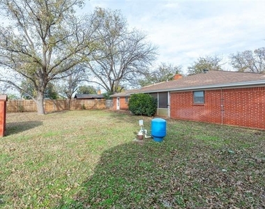 1926 Richland Drive - Photo Thumbnail 37