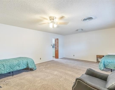1926 Richland Drive - Photo Thumbnail 27