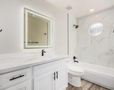 9310 E Crystal Drive - Photo Thumbnail 17