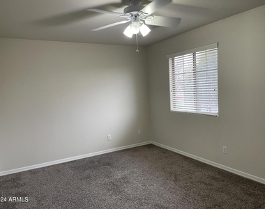 2018 W Davis Road - Photo Thumbnail 8