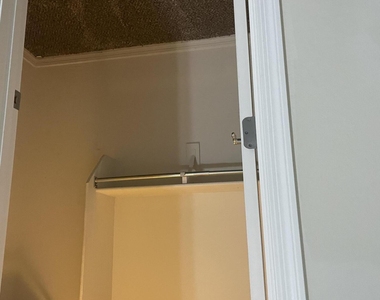 2018 W Davis Road - Photo Thumbnail 28