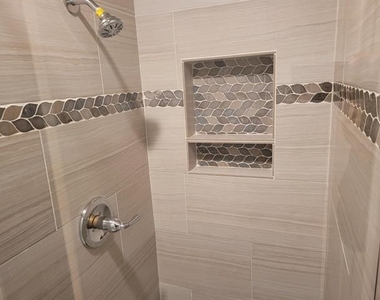 910 Boxwood Drive - Photo Thumbnail 4