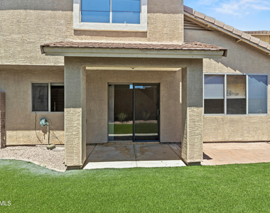 21827 N 40th Way - Photo Thumbnail 14