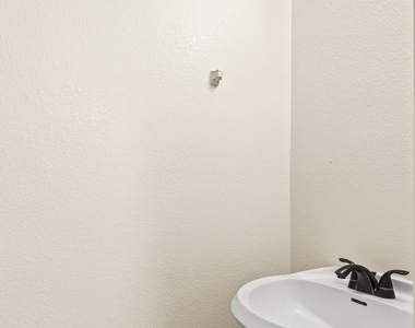 21827 N 40th Way - Photo Thumbnail 13