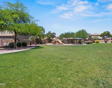 21827 N 40th Way - Photo Thumbnail 26